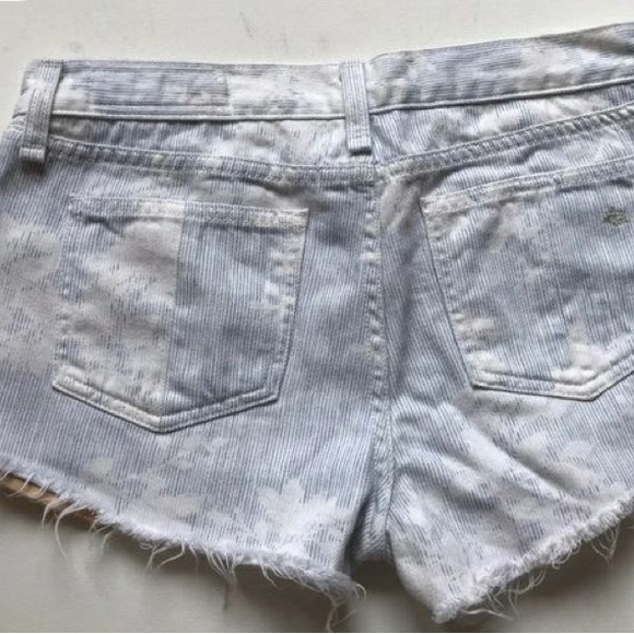 Rag & Bone Denim shorts in Kahuna Print - Picture 4 of 9